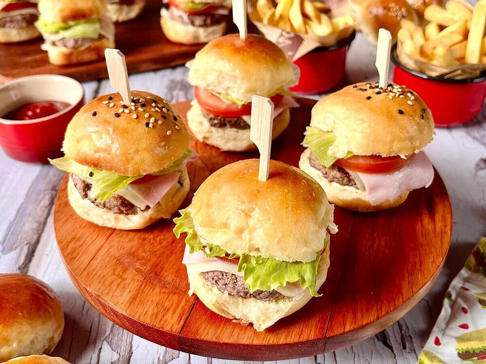 Mini-hambúrguer do cardápio Legal